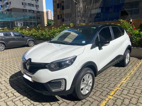 RENAULT CAPTUR 1.6 16V SCE FLEX LIFE X-TRONIC RENAULT CAPTUR 1.6 16V SCE FLEX LIFE X-TRONIC